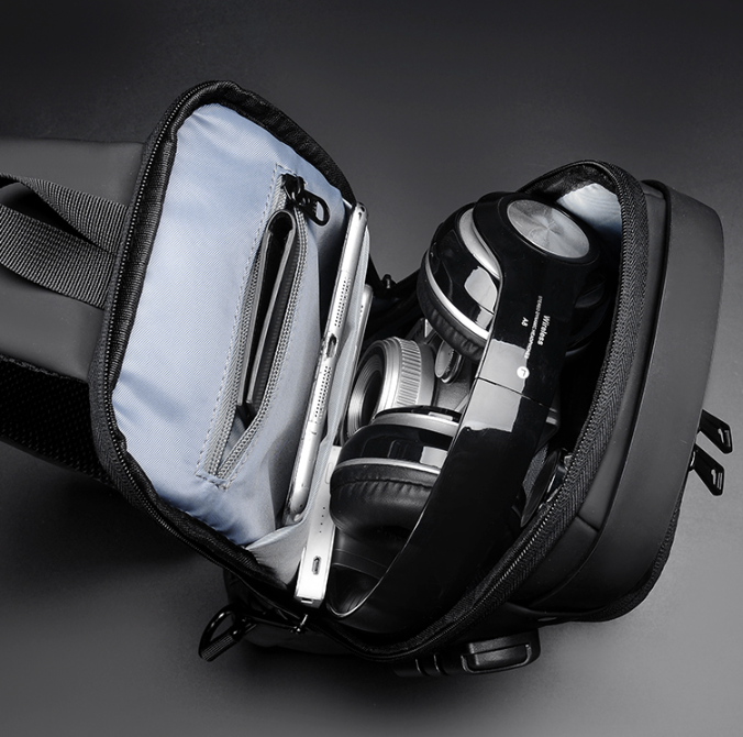 Ultra Resistant Titanium Backpack [ANTI THEFT]